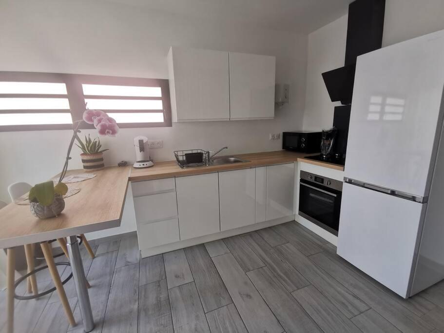 Appartement La Caz'A Loca à Saint Pierre Extérieur photo